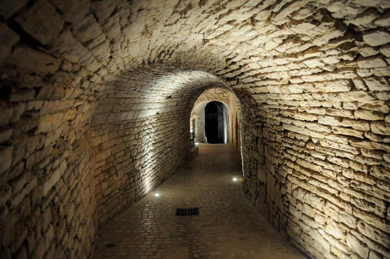 L'Ostal Bestort Vezenobres Bagian luar foto