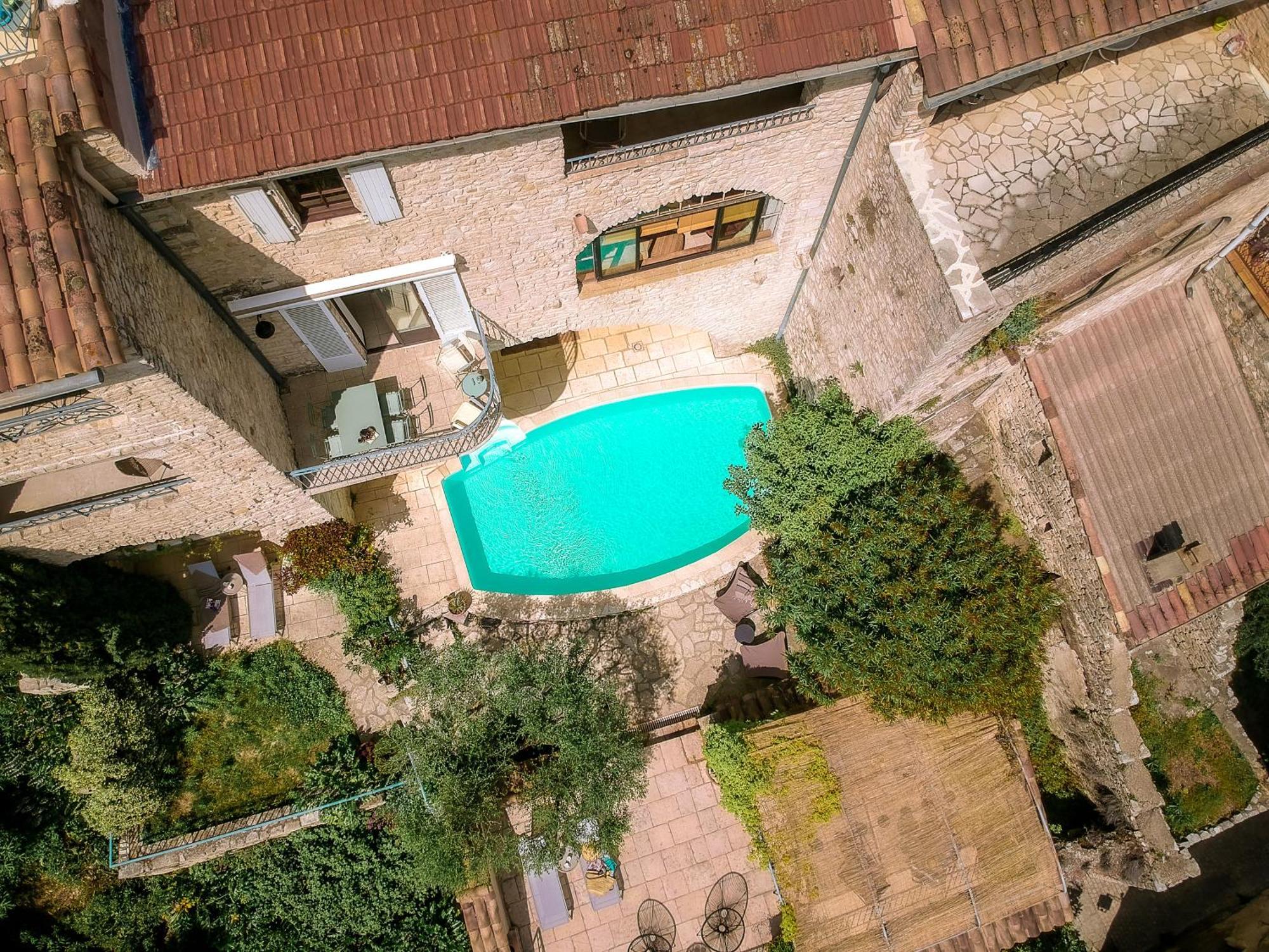 L'Ostal Bestort Vezenobres Bagian luar foto