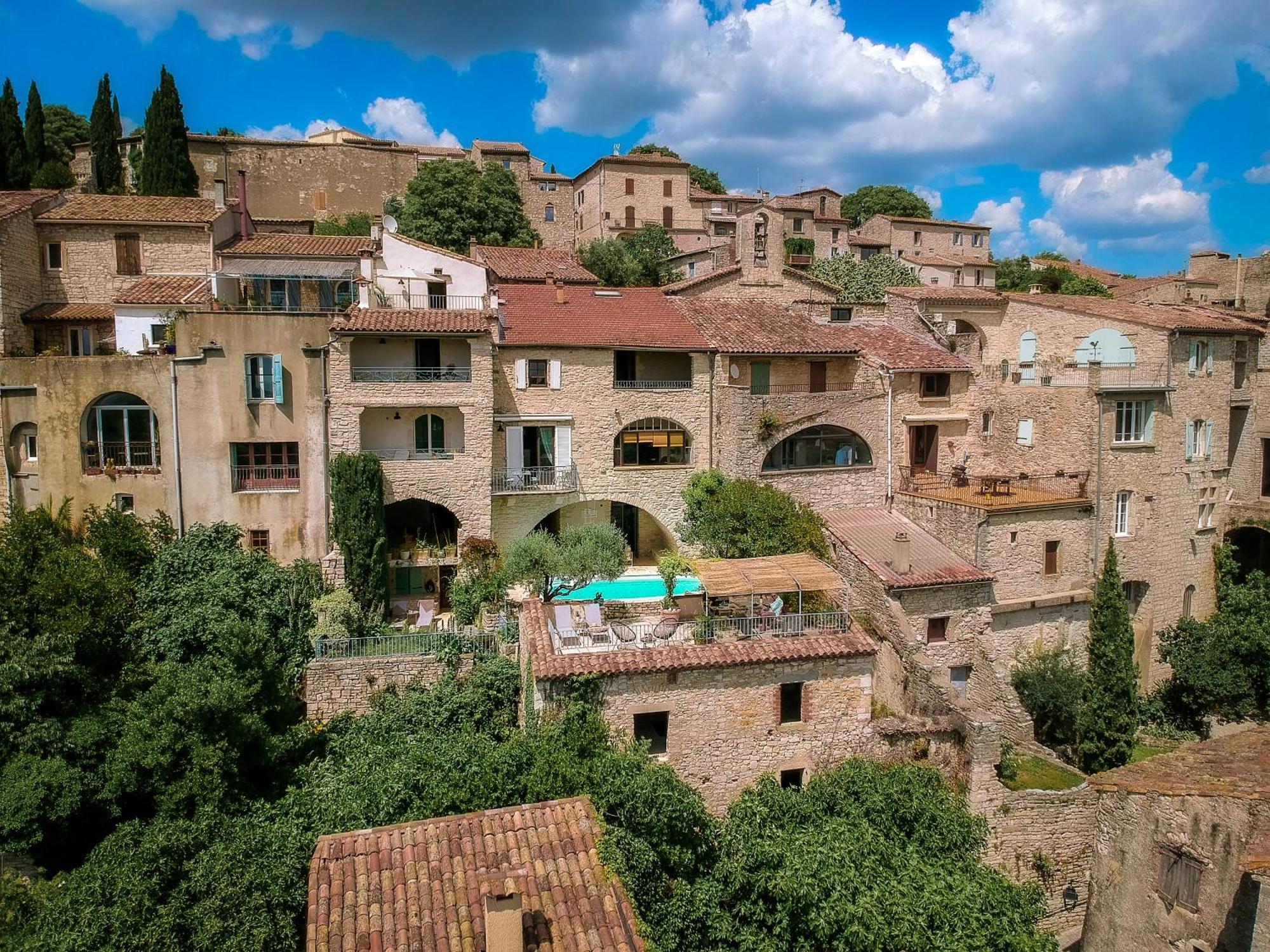 L'Ostal Bestort Vezenobres Bagian luar foto